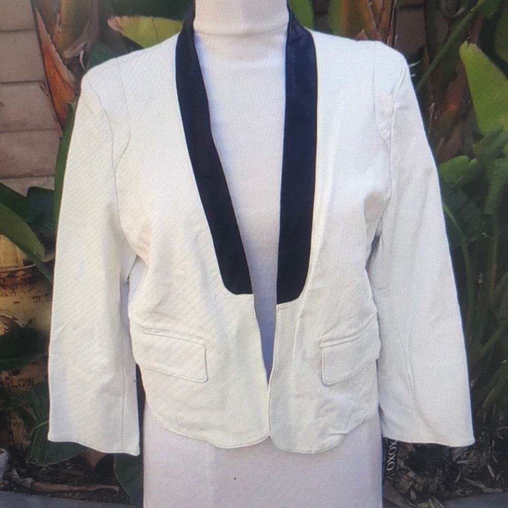 XOXO White and Black Blazer with Tailored Professional Cut